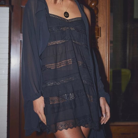 Selia Slip In Black - Picture 1 of 5